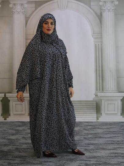 女士印花梭织面料长袍，百搭宽松长袍，适合日常穿着，四季新款时尚设计