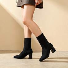 New Khaki Pointed-Toe Women's Sock Boots With Chunky Heels. Soft And Comfortable Fabric, These Elegant Ankle Boots Are Perfect For Autumn And Winter, Offering A Slimming And Breathable Look. A Perfect Valentine's Day Gift! - 黑色 - 查看 4