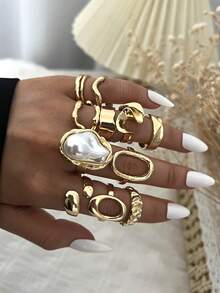 11pcs Vintage Casual Fashion Coin-Inspired Metal Ring Set, Includes Asymmetrical Geometric, Hollow, Crinkle, Asymmetric Pearl Multi-Element Designed Rings, Suitable For Daily, Party, Date, Holiday, Wedding, Gift - Gold - View 2