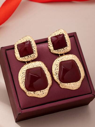 1 Pair Vintage Classic Hammered Texture Burgundy Acrylic Asymmetrical Elegant Dangle Earrings