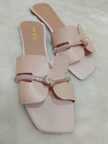 Women's Flat Sandal With Glitter And Knot Detail - Beautiful, Comfortable And Stylish - With Non-Slip Sole, Sizes 34 To 39. - 焦糖結 - 查看 2