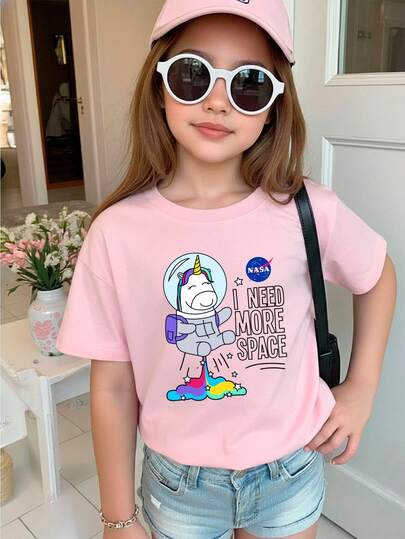  Camiseta para niñas de 4 a 12 años de 100% algodón, cuello redondo y manga corta, excelente calidad, cómoda y suave al tacto, con estampado Original de NASA con diseño de unicornios espaciales astronautas con cohete y planetas, Universo y leyenda "I need more Space"