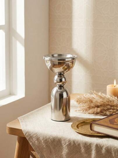 1个简约大方的锻铁香炉，巴库尔香炉，巴库尔香架，家居香氛，家居装饰。香架，家居生活，适用于家居装饰、卧室、客厅（可作为中心摆件）。