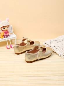 Beautiful Bow Tie Shoes Suitable For Autumn/Winter - Gold - View 3