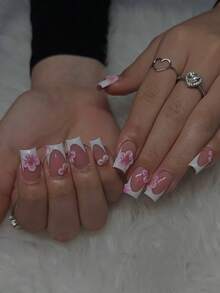 Bộ 10 miếng dán móng tay vuông màu hồng và trắng gradient, phủ toàn bộ móng, làm thủ công, trang trí hoa hồng 3D siêu hấp dẫn, ngọt ngào và tinh tế, dễ dàng tạo nên bộ móng lãng mạn, thêm phần quyến rũ cho đầu ngón tay, thể hiện phong cách thời trang táo bạo. Hoàn hảo cho các bữa tiệc, dạ hội và sử dụng hàng ngày. Một món quà tuyệt vời dành cho phụ nữ và các cô gái. Móng tay giả, dụng cụ làm móng, móng dán thủ công. - Màu Hồng baby - Xem 17