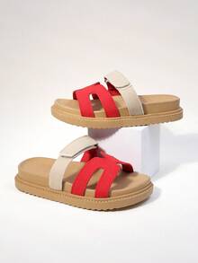 1 Pair Kids' Simple Solid Color Leather Comfortable Lightweight Dual-Strap Design Flat Casual Slippers, Suitable For Daily Wear, Beach Vacation - Red and White - View 3