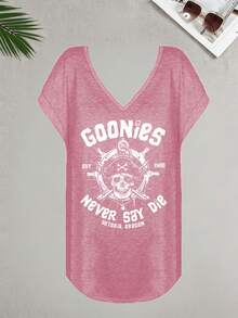 ELYSIAN WEAR 180G V-Neck Vest Casual Loose Fit Women's Top With Goonies Never Say Die Graphic Print For Fans Of Classic Adventure Movies And Pop Culture Inspired Fashion - 玫瑰紅 - 查看 2