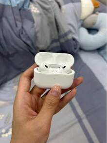 真无线耳机 - 兼容苹果和安卓系统，内置麦克风，防汗设计，续航时间长达 24 小时 - 白色，耳机 > 无线，兼容充电盒 - 白色 - 查看 1