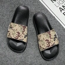 1 Pair Men's Slippers, 2026 Summer New Camouflage Print Flip Flops, Men's Thick Sole Non-Slip Sandals, Suitable For Home, Bathroom, Beach, Fashionable Military Style Unisex Couple Slippers - Camouflage Yellow - View 4