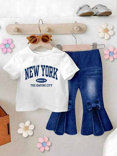 Babyflickors denimtryckta t-shirtset, utsvängda byxor med bokstavstryck, blått bokstavstryck, sött och livligt, mångsidigt 2-delat set, lämplig för utflykter, alla årstider