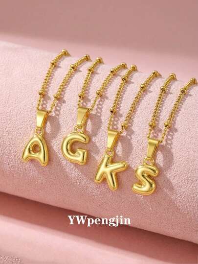 1件精致小巧可爱泡泡字母吊坠项链，简约时尚气球字母颈链，适合女孩日常佩戴，珠宝配饰，礼物之选。