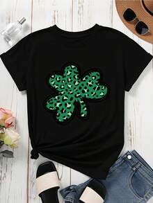 Green Leopard Print Clover Graphic T Shirt Women Casual Short Sleeve Top Fashion Statement Piece Lucky Charm Design Summer Outfit Essential - 黑色 - 查看 3
