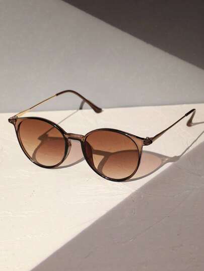 1 Pair Women's Ombre Round Fashion Glasses, Suitable For Street Photography, Beach And Other Occasions, Fashionable All-Match That Match Well With Sweaters, Jeans, Sweatpants, Hoodies, Jackets, Dresses And Long Sleeve Shirts, Versatile And Elegant, Ideal For Family Outings, Travel And Vacation