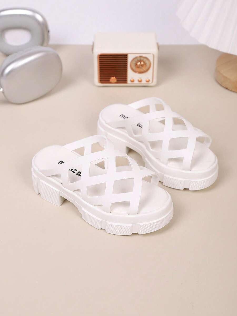 Kids Fashion Slippers, New Summer Thick Sole Mesh Hollow Design Stylish & Breathable Children Slippers - Beige - View 1