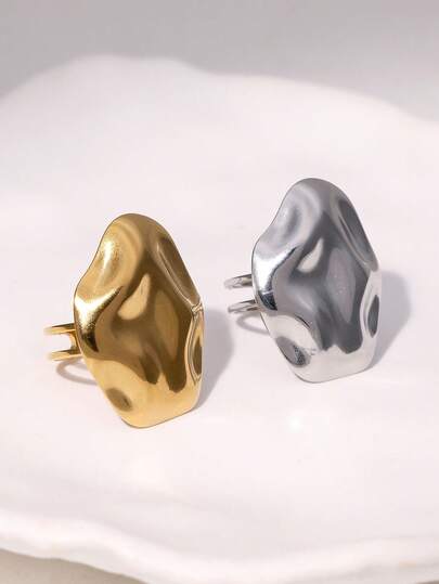 1枚简约几何开口戒指，时尚镀层不锈钢材质，高端优雅设计，适合女性日常、派对和约会佩戴。