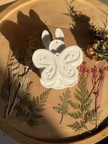 1 pieza Molde de silicona de 9 en 1 para colgante de conejo de Pascua, molde creativo DIY para flor, zanahoria, etiqueta, decoración del hogar / regalo, molde de resina epoxi, molde de artesanía, molde de yeso para decoración de arte de Pascua - Molde para colgar huevos de Pascua 9 en 1 con forma de conejo - Ver 4