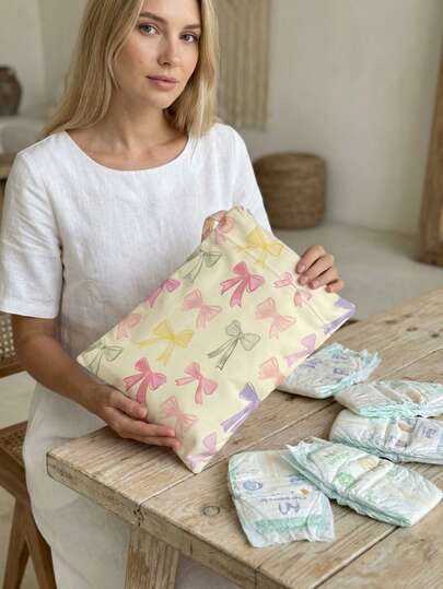 1个蝴蝶印花防水尿布包，便携式旅行收纳袋，可装衣物、泳衣、洗漱用品、尿布等