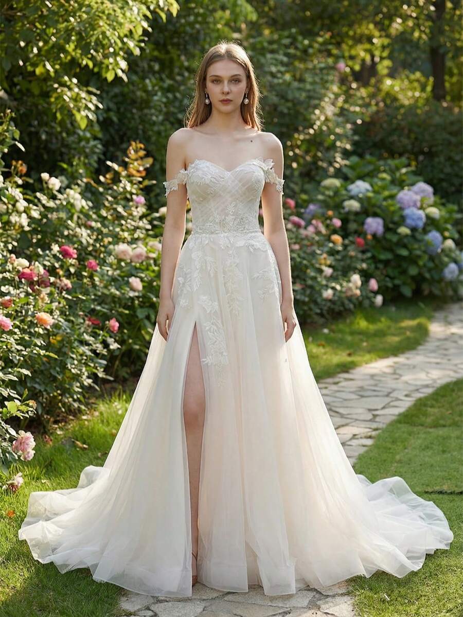 YOUKEFEIER Off-Shoulder Heart Neckline Sexy High Slit Lace Embroidered Long Wedding Dress - Beige - View 1