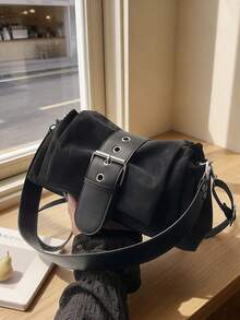 Die neue, einfarbige Schultertasche mit Klappverschluss und Schnalle im Herbst-/Winterdesign ist eine multifunktionale und elegante Retro-Tasche mit großem Fassungsvermögen. Sie eignet sich ideal zum Einkaufen, für Geldbörsen, junge Frauen, Studentinnen, Berufseinsteigerinnen und Büroangestellte. Sie ist perfekt für Büro, Universität, Arbeit, Geschäftsreisen, Pendeln, Outdoor-Aktivitäten, Reisen und Ausflüge. - Schwarz - Übersicht 6