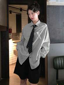 女士休闲条纹长袖衬衫，无领带，随机布料拼接，春季款 - 黑與白 - 查看 1