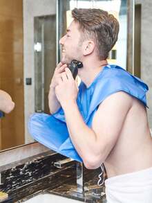 2pcs Beard Bibs, Shaving Beard Bibs, Beard Aprons, Shaving Capes, Trimming Beard Bibs - Random Color Mixing - View 4