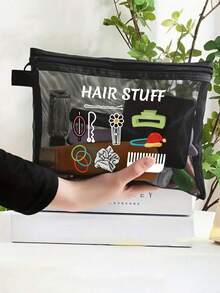 这款“发饰”网眼化妆包饰有发饰图案，多功能化妆包，可收纳发夹、发带等，红色气垫设计，便携易收纳，可作化妆包、护肤包、旅行必备、宿舍用品、新娘礼物、母亲节礼物、生日礼物等。它集化妆收纳、洗漱包、化妆袋、洗漱包、旅行包、度假必备、女性旅行礼物等功能于一体。 - 彩色 - 查看 5