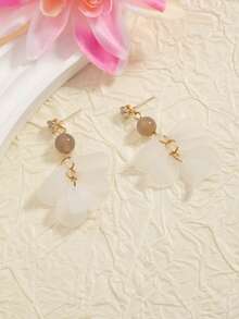 1 Pair Elegant Goddess-Style Versatile Petal Dangle Earrings, Suitable For Daily Wear - White - View 4