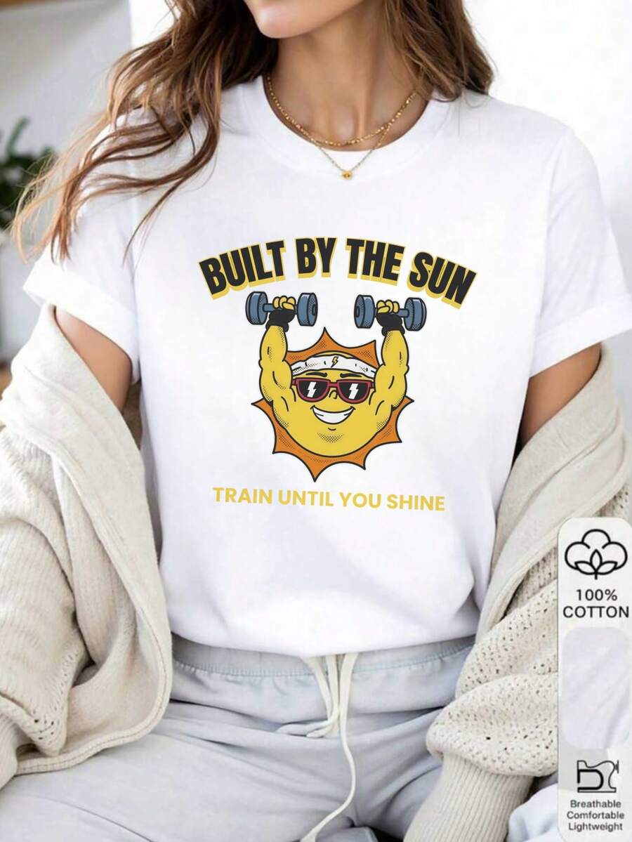 Nowość na wiosnę/lato: Biała bawełniana koszulka z krótkim rękawem "Built By The Sun" – swobodny komfort i styl na co dzień - Biały - Zobacz 1