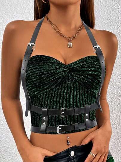 1 chiếc quần đùi nữ phong cách punk tối màu, gợi cảm, có dây đeo hai lớp điều chỉnh được, làm bằng chất liệu PU, thích hợp cho các bữa tiệc đêm hội hoặc phối cùng áo sơ mi, váy mặc hàng ngày.