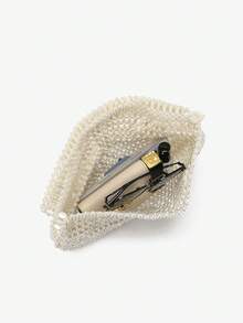 1个手工串珠方形翻盖单肩包，闪亮串珠腋下包，简约复古女士手提包，适合通勤、宴会、派对、日常、休闲、校园、旅行，可搭配连衣裙、衬衫、T恤、连帽衫、牛仔裤、西装、外套。 - 白色 - 查看 9