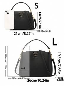 女士手提包，经典顶部提手包，时尚斜挎包，配有可拆卸肩带，V形装饰和金色五金配件 - 黑色 - 查看 3