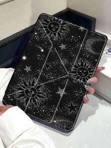 这款日月星辰图案平板电脑保护套兼容 MacBook Air 11 英寸 M3 2025 / M2 2024、第五代 MacBook Air 2022、(A16) 11 英寸第十一代 2025，也兼容三星 Galaxy Tab 和 Kindle Paperwhite 第十二代 2024。透明背壳，时尚图案保护套，支持自动睡眠/唤醒功能，配备气囊保护，适合作为礼物或办公用品。 - 彩色 - 查看 3