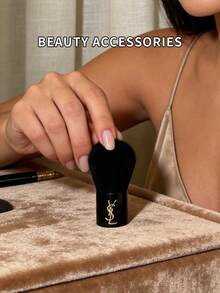 Yves 3D Curved Blush Brush, Suitable For Daily Use - Black - View 3