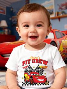 Disney Baby Boy T-Shirt Featuring A Cars Lightning McQueen Lettering Cartoon Print. Made From Breathable, Soft, And Comfortable Fabric, This Spring/Summer Baby T-Shirt Is Perfect For Everyday Wear, Outings, And As A Gift For Infants And Toddlers. - trắng - Xem 1