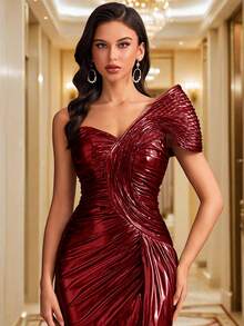 BluePlum 金属金色高端设计优雅褶皱不对称单肩美人鱼真丝正式派对礼服，奢华修身开衩晚礼服，优雅派对礼服，女士正式舞会礼服，正式晚礼服，婚礼宾客礼服 春季 - 酒紅色 - 查看 2