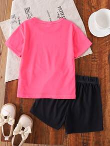 2件套女童夏季字母“LOVE”印花圆领T恤和沙滩短裤套装，休闲度假及上学装，4-7岁 - 玫紅色 - 查看 2