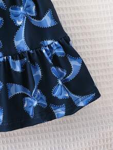 Conjunto de 2 piezas de camiseta de manga corta con cuello redondo y decoración de lazo azul, y falda mini elegante para niñas, de moda para uso al aire estilo escolar, verano - Azul - Ver 7
