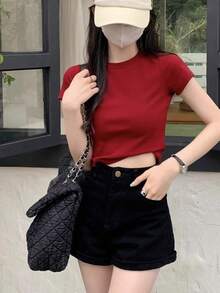 Áo crop top nữ màu đỏ rượu vang trơn, tối giản, đa năng, phong cách Y2K, thích hợp mặc đi biển và hàng ngày, ôm sát, tôn dáng và gợi cảm. - Đỏ - Xem 4