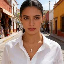 一体式锌合金十字架项链，镶嵌锆石，适合女性日常佩戴。 - 彩色 - 查看 8