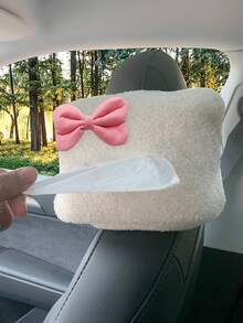 1 pieza Cubierta de caja de pañuelos para coche, decoración de lazo de peluche, soporte de pañuelos para visera del coche, dispensador de papel de pañuelos para coche de gran capacidad - A - Ver 3