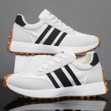 Men's Sports Training Shoes With Stripe Design, Excellent Traction. Available In Black, White And Green. Suitable For All Seasons, Especially For Hiking And Running Activities. *Note: This Model Has A Relatively Spacious Toe Box, So The Size May Run Slightly Large. - White - View 4