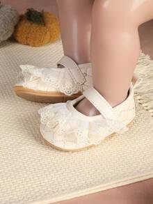 1 Pair Baby Girls' Lace Shoelaces With Buckle Design, Cute & Versatile, Suitable For Square/Round Toe Flat Shoes, Wear In Spring/Autumn - White - View 4