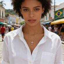 一体式锌合金十字架项链，镶嵌锆石，适合女性日常佩戴。 - 彩色 - 查看 3