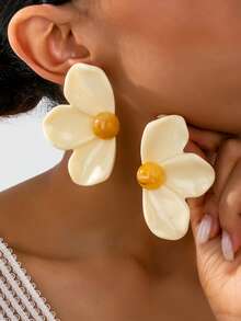 1 par de pendientes de flor de acrílico para mujer, diseño floral asimétrico único, pendientes elegantes exagerados - Amarillo - Ver 3