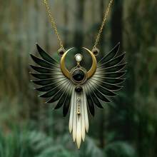 1件黑白天使翅膀吊坠，镶嵌合成绿色宝石和仿珍珠，层叠羽毛，优雅锌合金项链 - 金色 - 查看 1