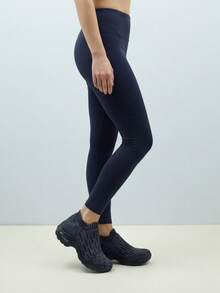 女士全黑休闲运动鞋，缓冲减震针织袜鞋，适合运动和跳舞 - 灰色 - 查看 2