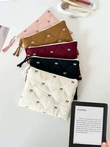 1 chiếc túi đựng máy đọc sách điện tử bằng cotton thêu nơ cổ điển, kích thước 6"/6.8"/7", túi đựng điện thoại đa năng dành cho nữ, túi đựng tai nghe SA569P cho máy đọc sách điện tử Kindle/Boox/Kobo, vỏ bảo vệ, thích hợp làm quà tặng cho giáo viên hoặc bạn bè, đồ dùng học tập thiết yếu. - Nhiều màu - Xem 5