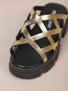 Kids Fashion Slippers, New Summer Thick Sole Mesh Hollow Design Fashionable & Breathable Children Slides - Gold - View 6