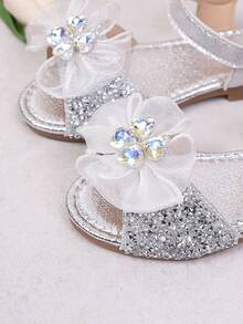 2026新款女童网纱花朵水钻亮片防滑露趾平底凉鞋，适合国庆出行/万圣节装扮/圣诞节家庭活动 - 銀色 - 查看 6