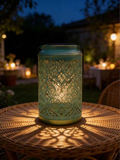 1pc Bohemian-Style Solar Lantern, Hollow-Out Projection Lamp, Ambient Decoration For Courtyard And Dining Table, Suitable For Scenes Such As Courtyards, Terraces, Gardens, Outdoor Dining Tables, Etc. It Is A Good Soft Decoration For Home Decoration, Courtyard Decoration, Ramadan Decoration, And Can Enhance The Style Of Outdoor Spaces.